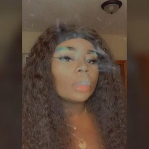 Meet your Posher, Cassi